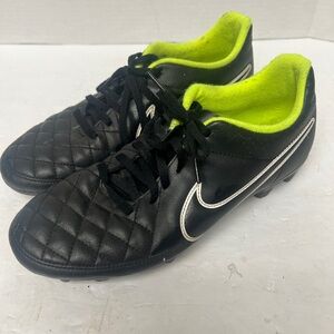 Nike Men's Tiempo Rio II FG Soccer Cleats Black/Volt